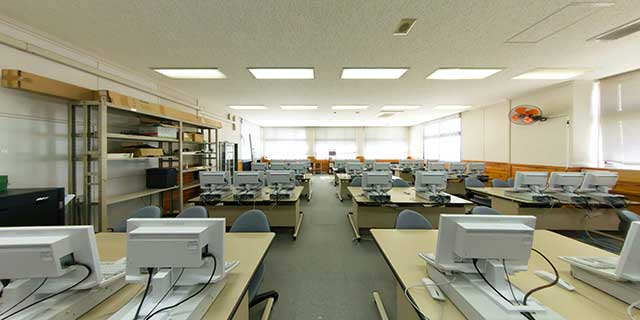 コンピュータ教室